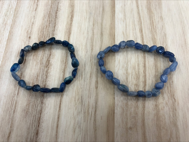 Pulsera cianita forma